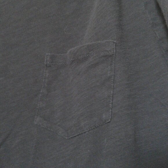 Madewell Women's Black Pocket Tee - Size Large - EUC - Picture 3 of 6